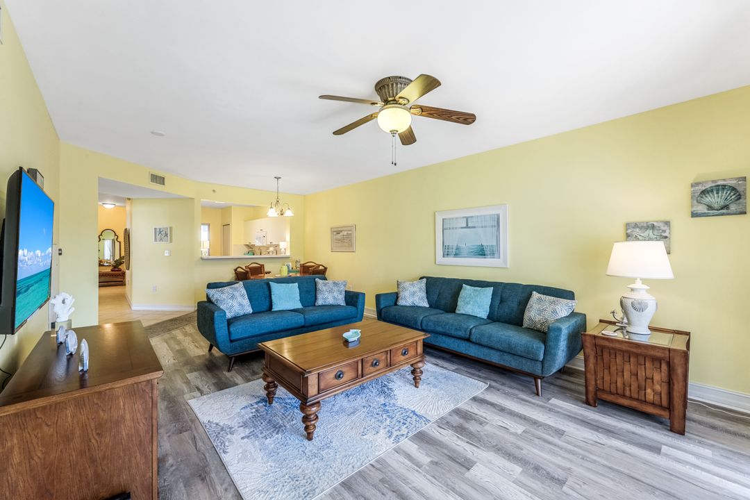 7822 Great Heron Way #206, Naples, FL 34104