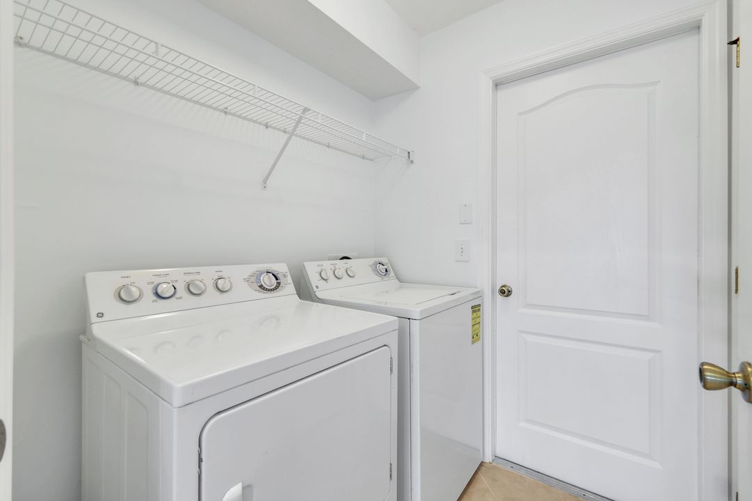 1706 NE 2nd Pl, Cape Coral, FL 33909