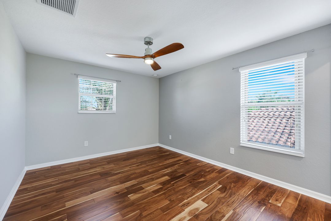 2262 Vermont Ln, Naples, FL 34120
