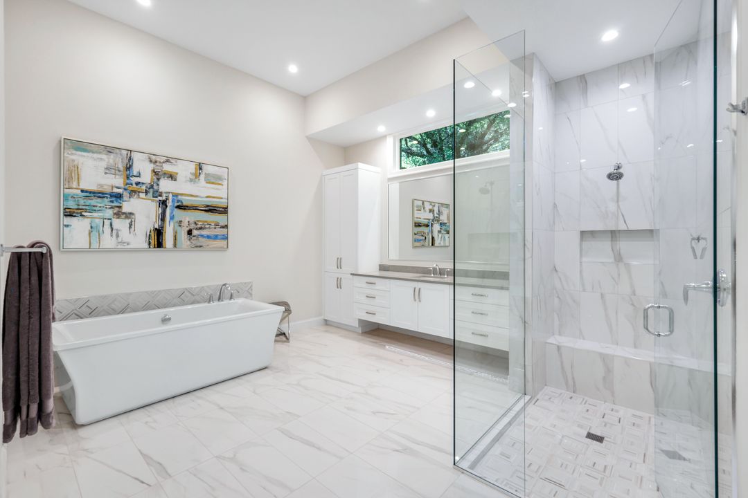 18282 Via Caprini Dr, Miromar Lakes, FL 33913