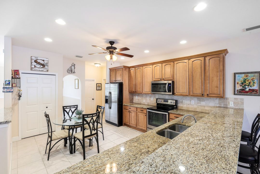 1802 SW 2nd Ave, Cape Coral, FL 33991