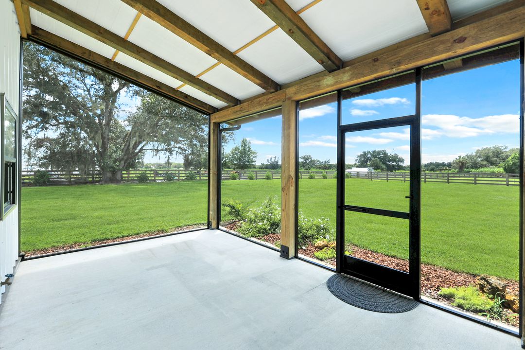 19080 Parkinson Rd, Alva, FL 33920