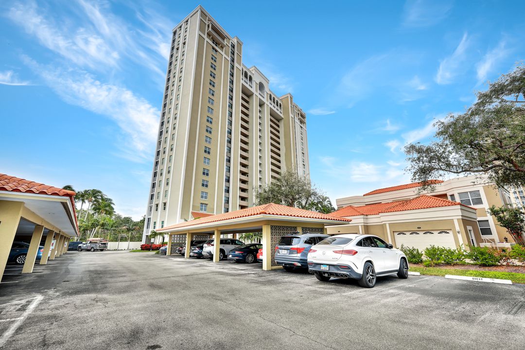 6573 Marissa Loop #303, Naples, FL 34108
