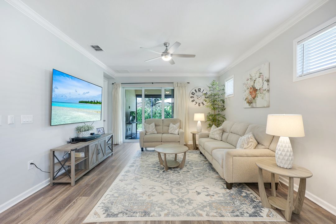 10341 Bonavie Cv Dr, Fort Myers, FL 31570