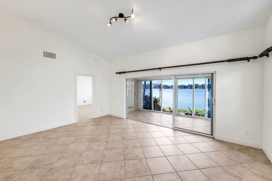 2626 Sailors Way, Naples, FL 34109