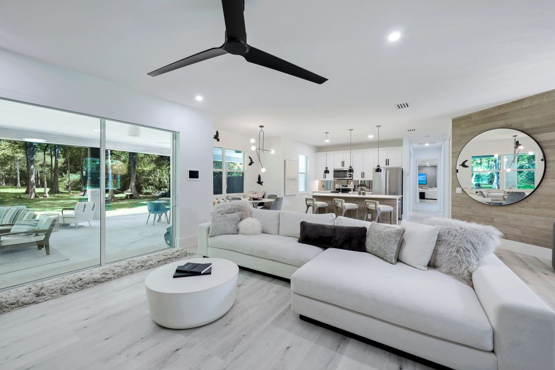 5995 Lancewood Way, Naples, FL 34116