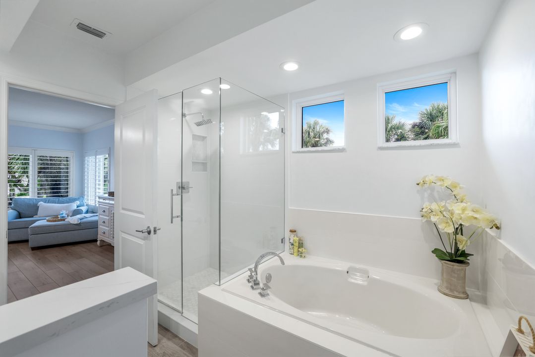 790 Willowbrook Dr #305, Naples, FL 34108