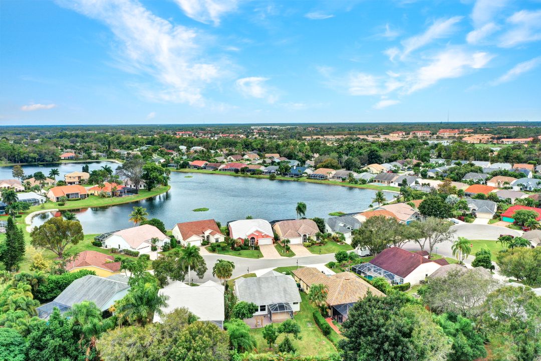 6643 Craven Hill Way, Naples, FL 34104