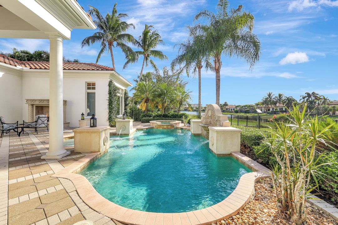 2249 Miramonte Ct, Naples, FL 34105