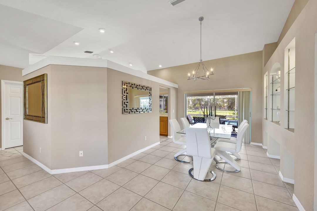 1046 SW 57th St, Cape Coral, FL 33914