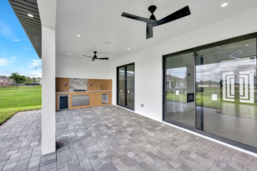 1901 NW 27th St, Cape Coral, FL 33993