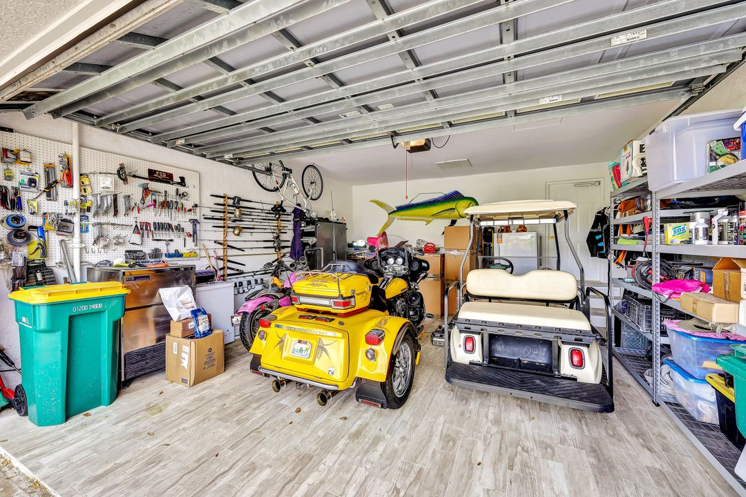 5040 Yacht Harbor Cir #6-201, Naples, FL 34112