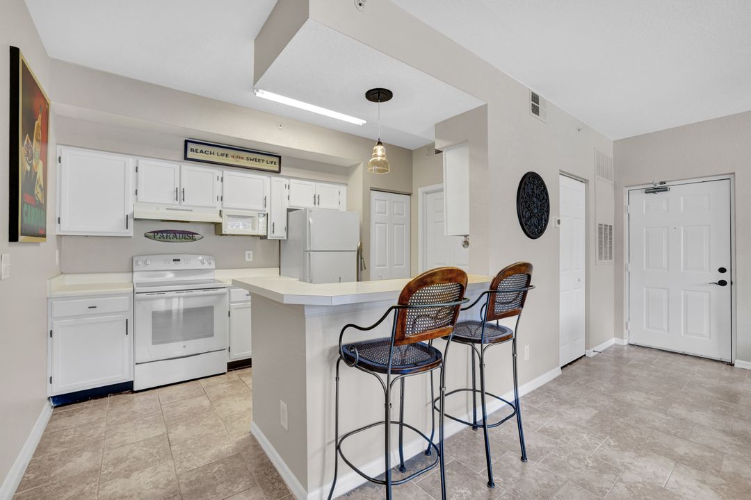 4625 St Croix Ln #1118, Naples, FL 34109