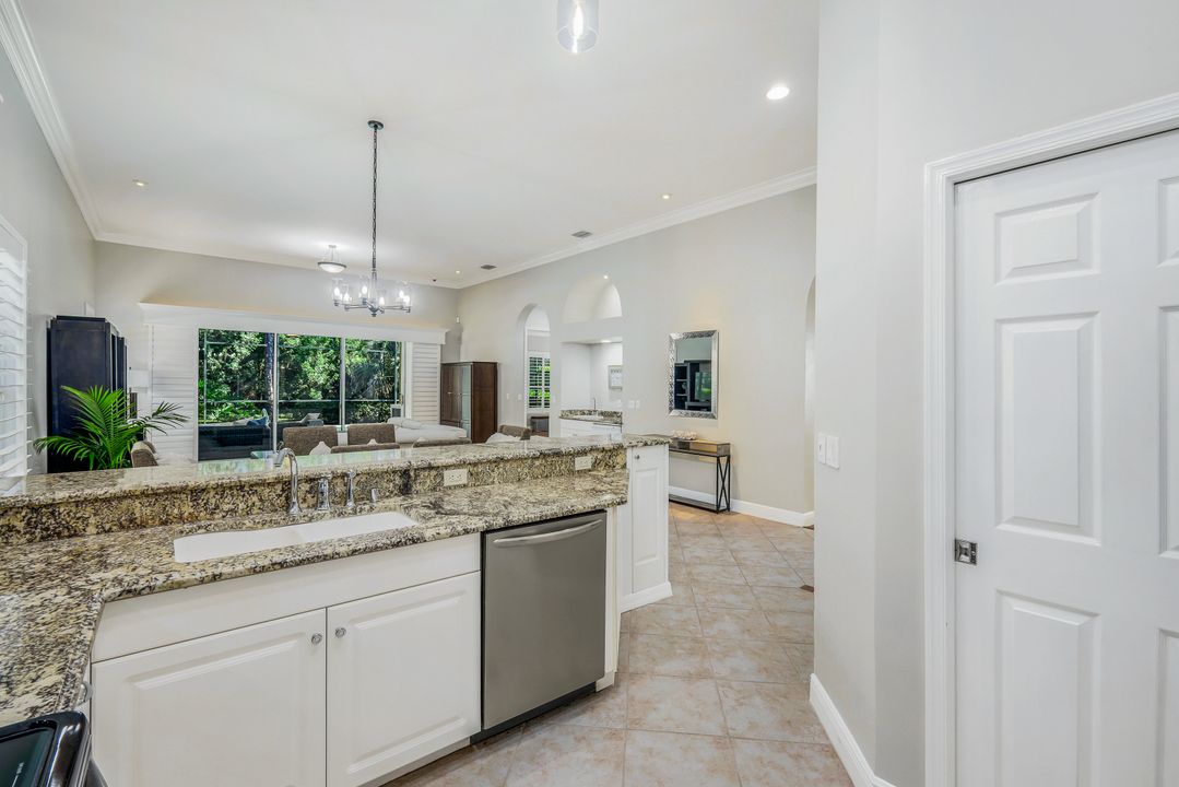 6075 Shallows Way, Naples, FL 34109