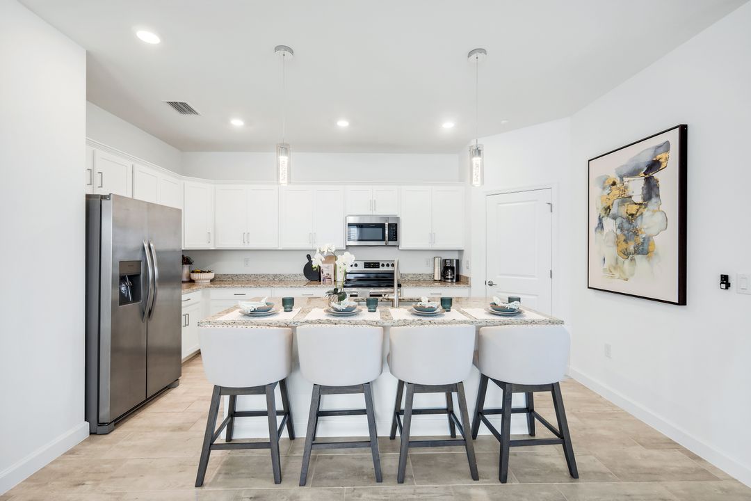 11311 Timber Creek Dr, Fort Myers, FL 33913