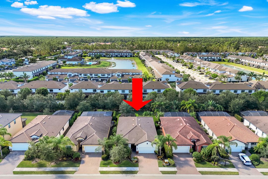 4244 Raffia Palm Cir, Naples, FL 34119
