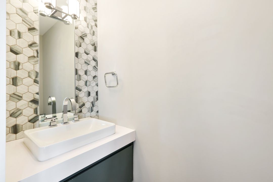 91 14th St S, Naples, FL 34102