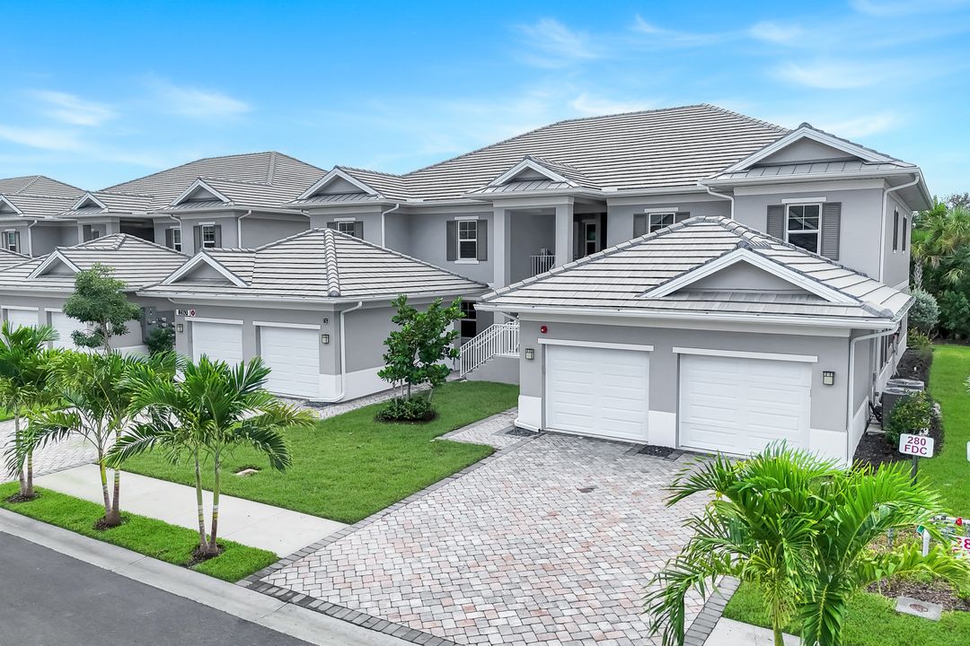 280 Antilles Wy E #101, Naples, FL 34112