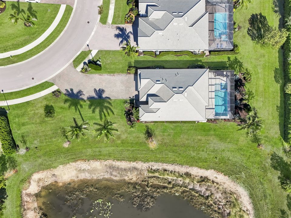 2302 Grenadines Way, Naples, FL