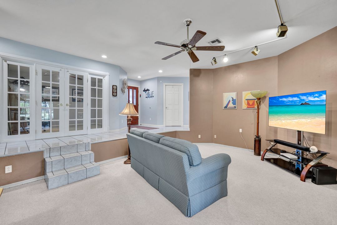 6910 Circle Dr, Fort Myers, FL 33905