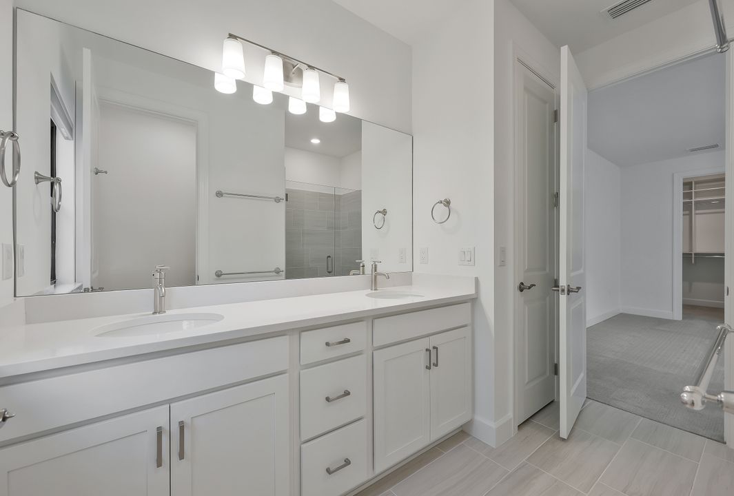 4184 Sonoma Oaks Cir, Naples, FL 34119
