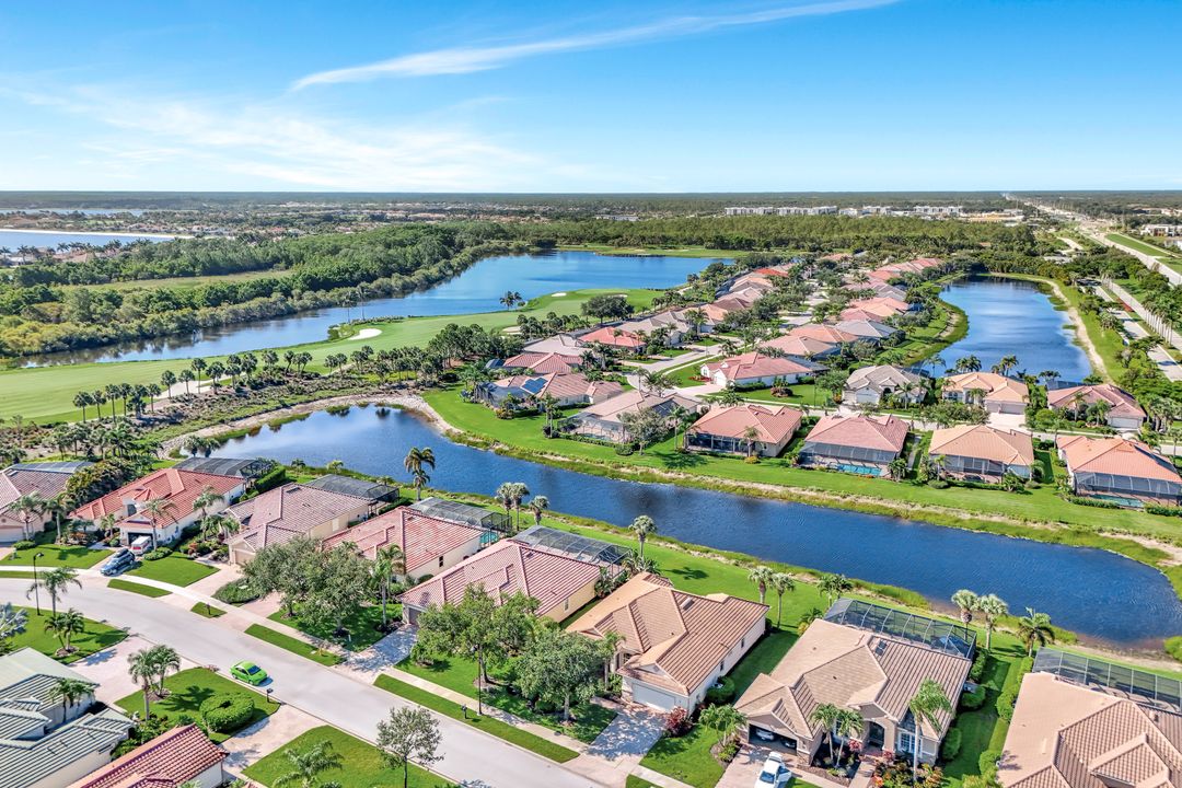 9693 Cobalt Cove Cir, Naples, FL 34120