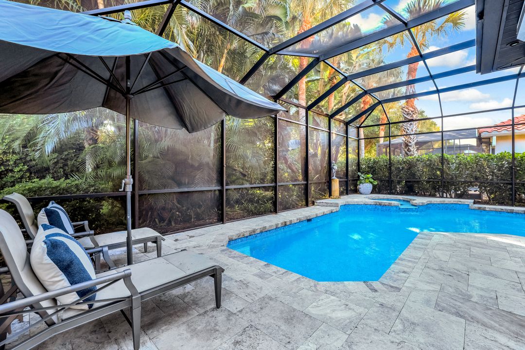 8828 Ventura Way, Naples, FL 34109