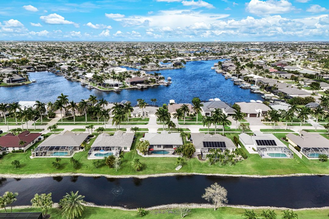 1058 SW 57th St, Cape Coral, FL 33914