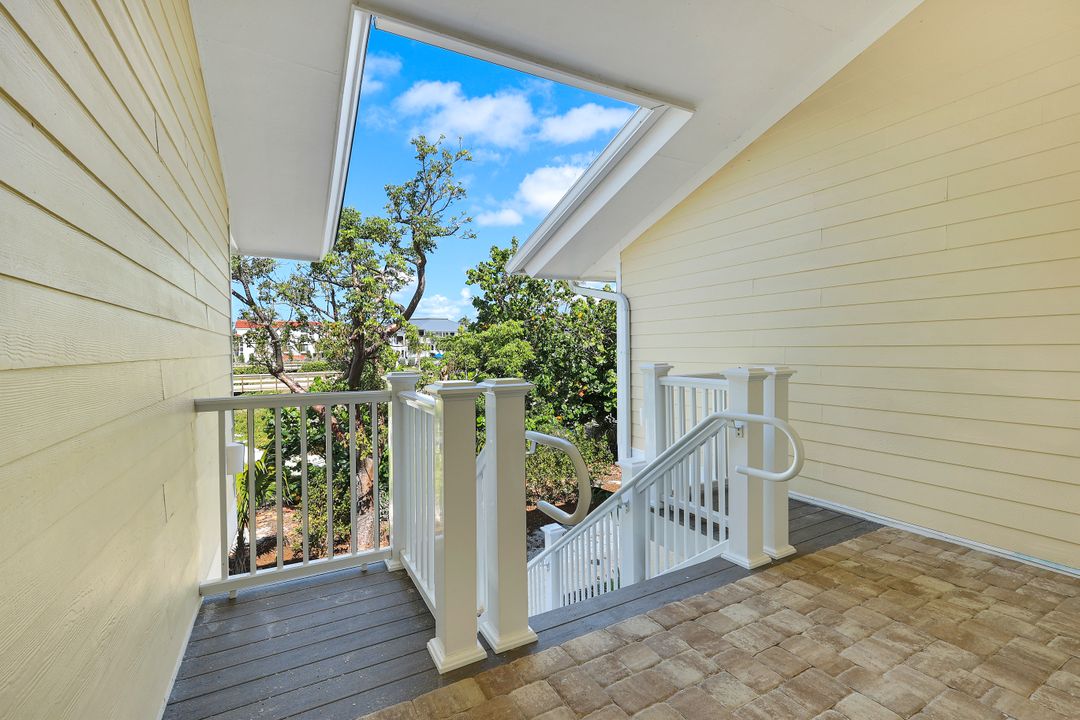 2321 W Gulf Dr #1E, Sanibel, FL 33957