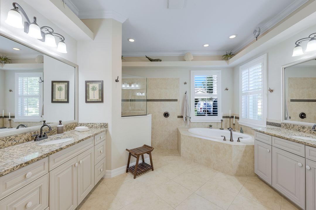 21071 Bosco Ct, Estero, FL 33928