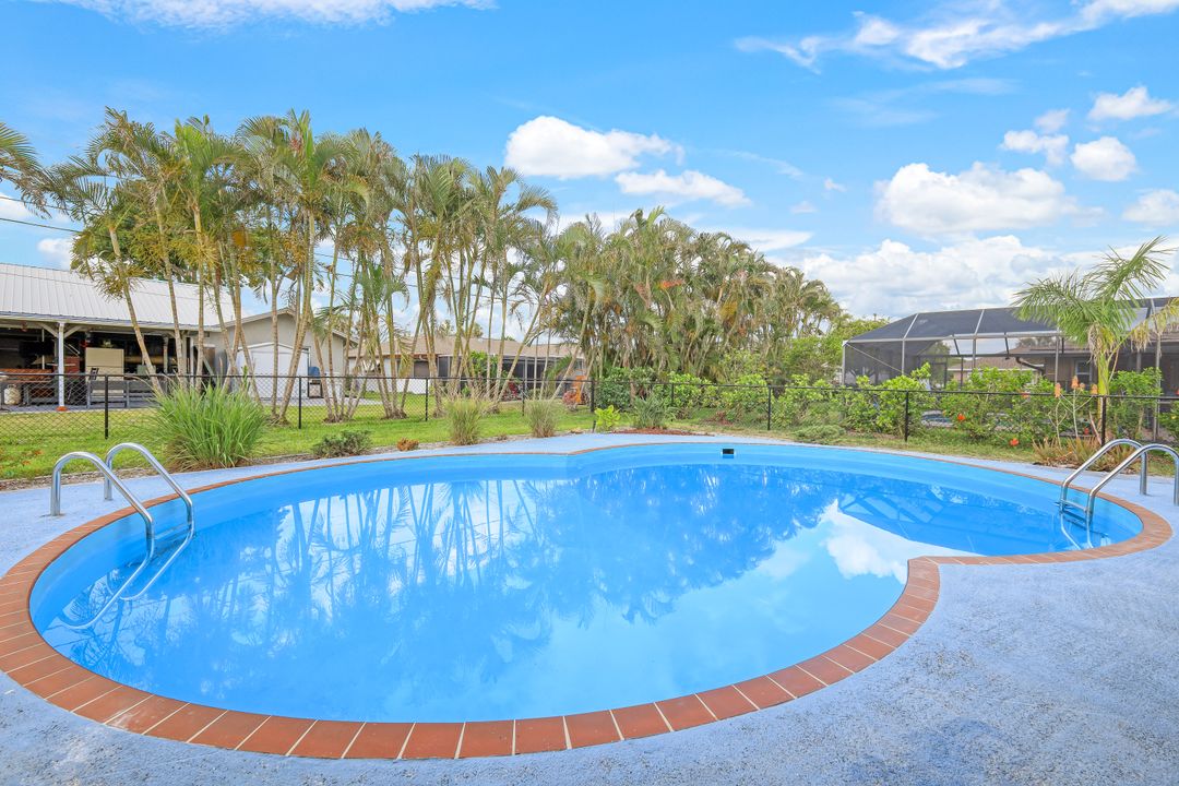 524 SE 36th St, Cape Coral, FL 33904