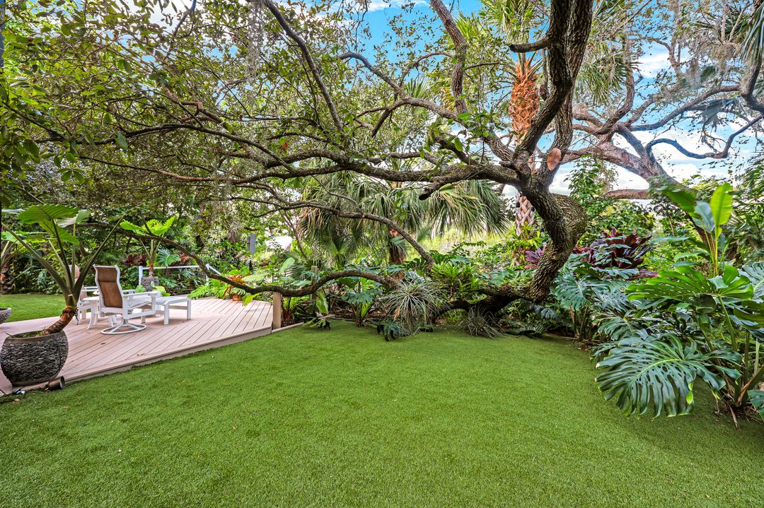 9976 Puopolo Ln, Bonita Springs, FL 34135