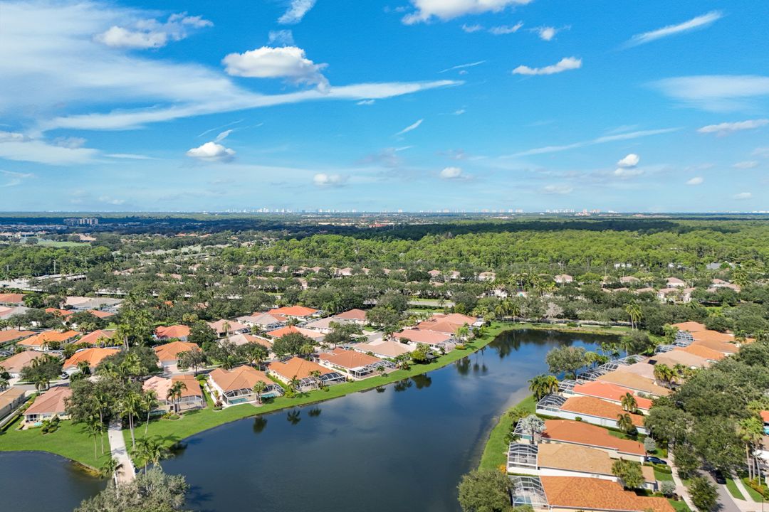 5808 Drummond Way, Naples, FL 34119