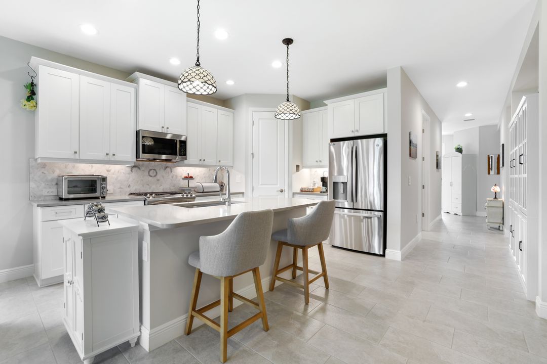 4691 Centaurus Cir, Naples, FL 34120