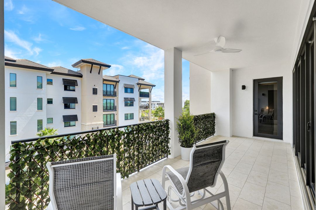 1030 3rd Ave S #419, Naples, FL 34102