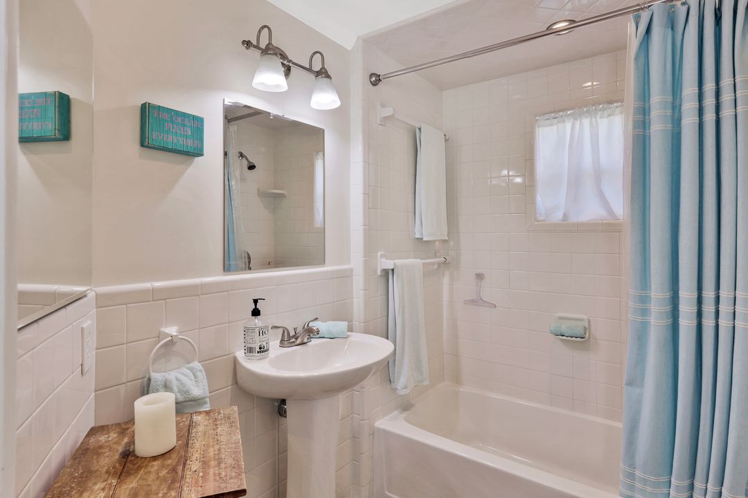 782 107th Ave N, Naples, FL 34108