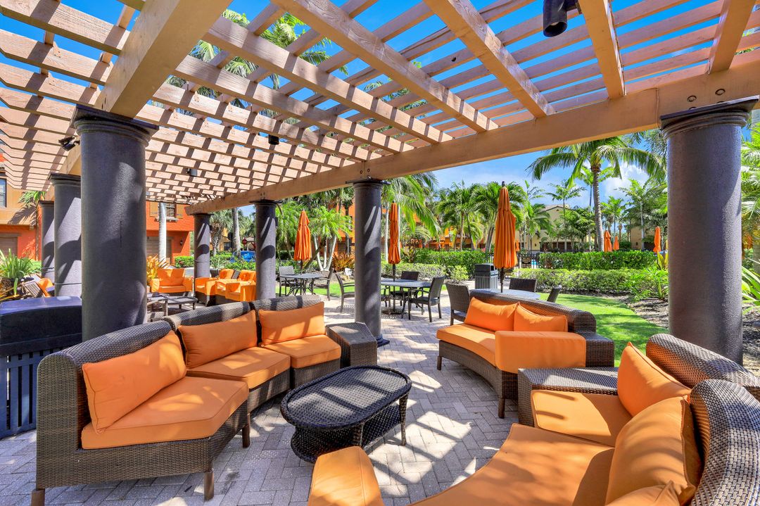 9111 Capistrano St S #8303, Naples, FL 34113