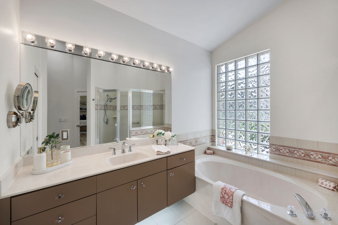 155 San Rafael Ln, Naples, FL 34119