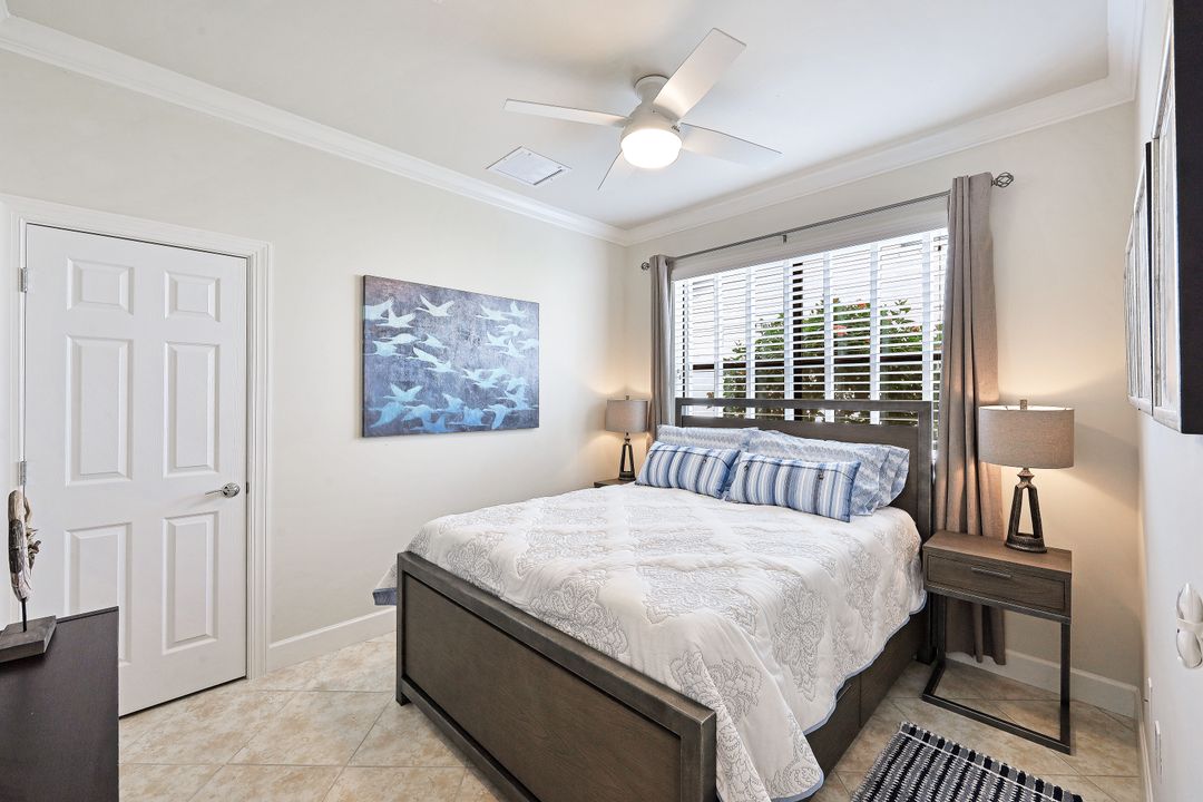 7256 Live Oak Dr, Naples, FL 34114