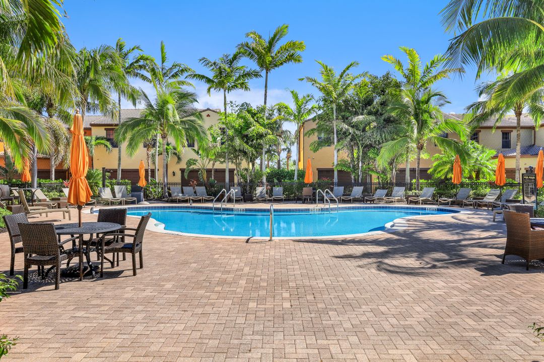9111 Capistrano St S #8303, Naples, FL 34113
