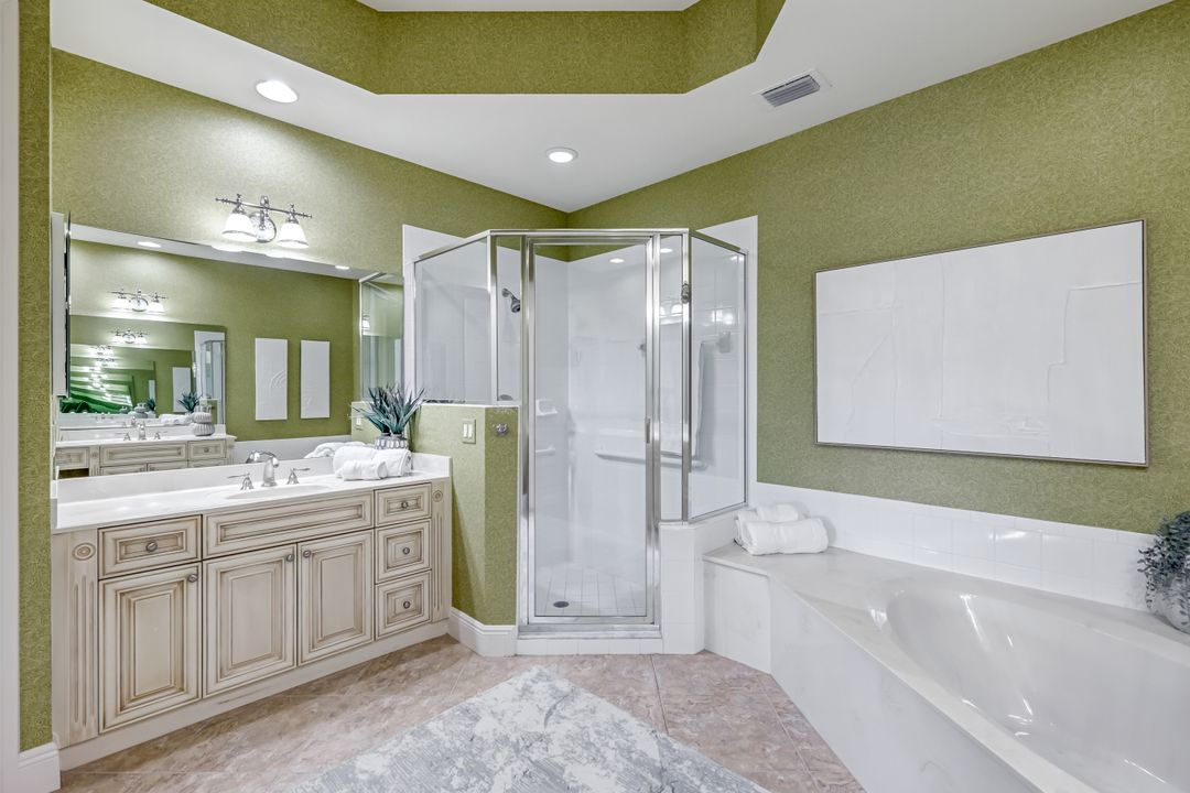 3164 Serena Ln #101, Naples, FL 34114