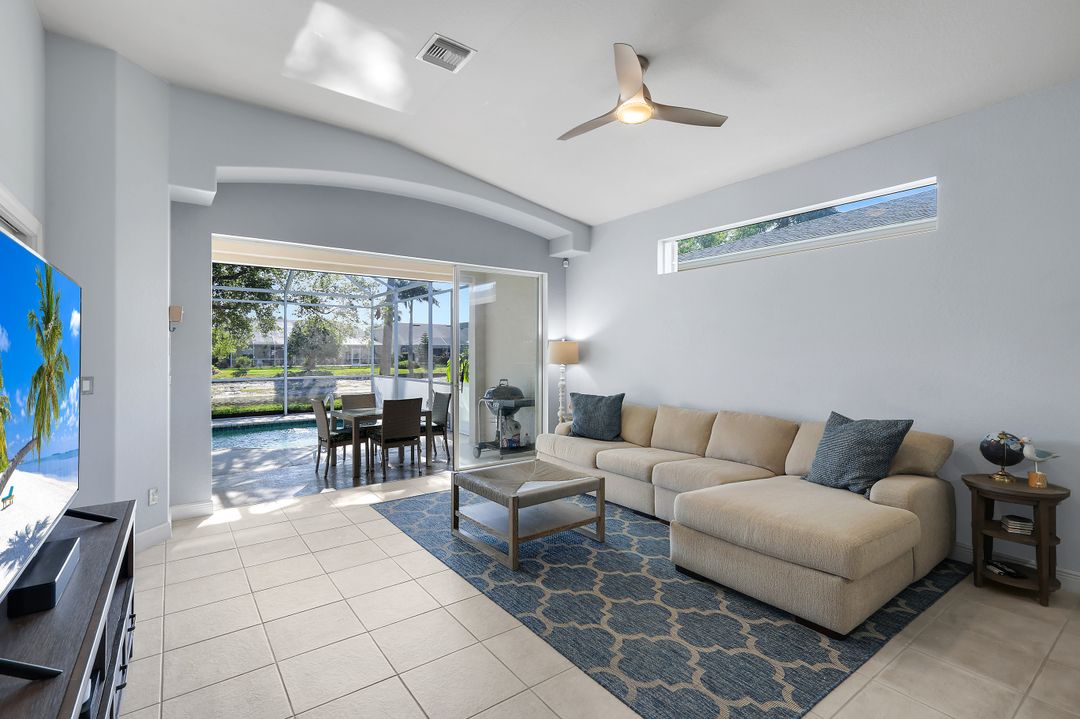 8616 Ibis Cove Cir, Naples, FL 34119