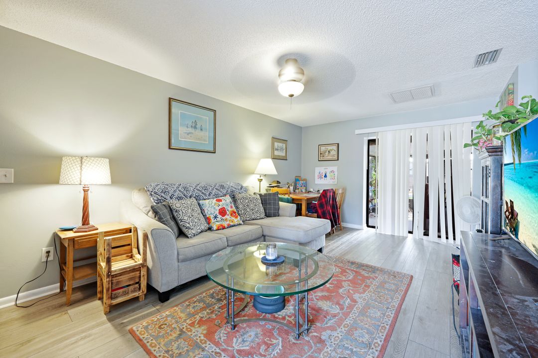 17407 Dumont Dr, Fort Myers, FL 33967