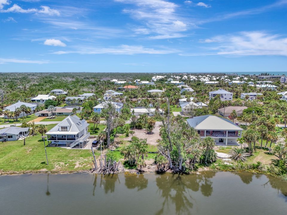 231 Palm Lake Dr, Sanibel, FL 33957