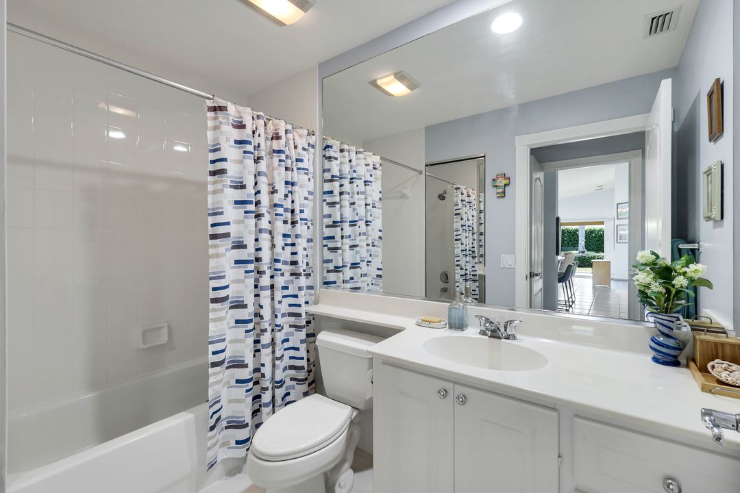 3343 Cayman Ln, Naples, FL 34119
