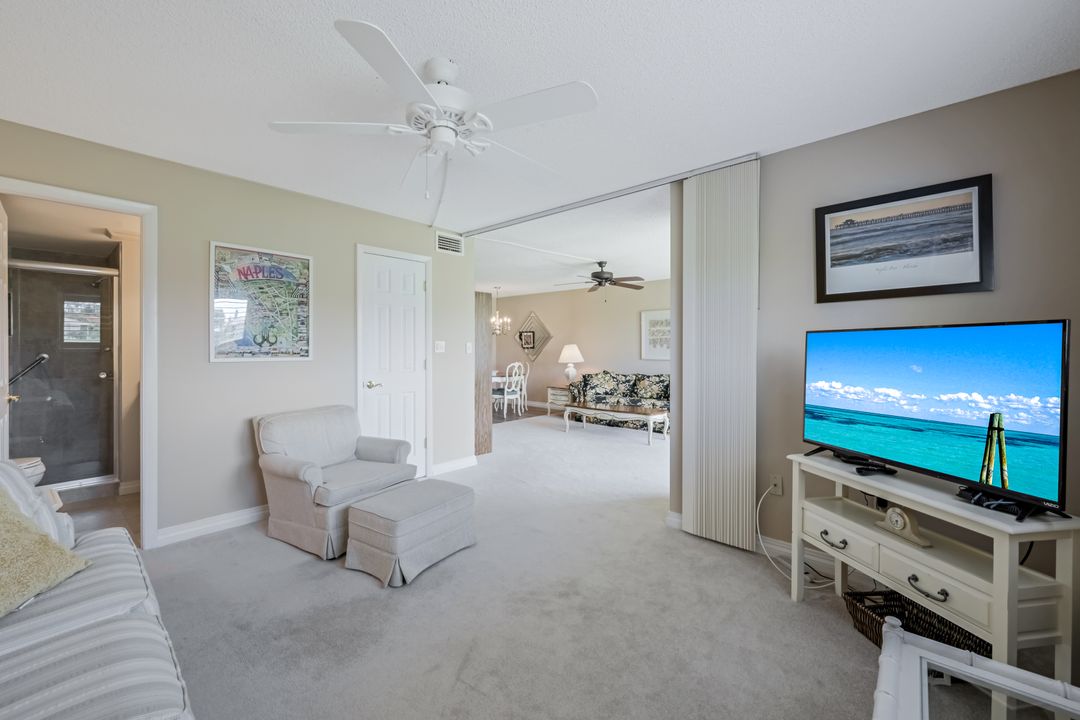 300 Forest Lakes Blvd #104, Naples, FL 34105