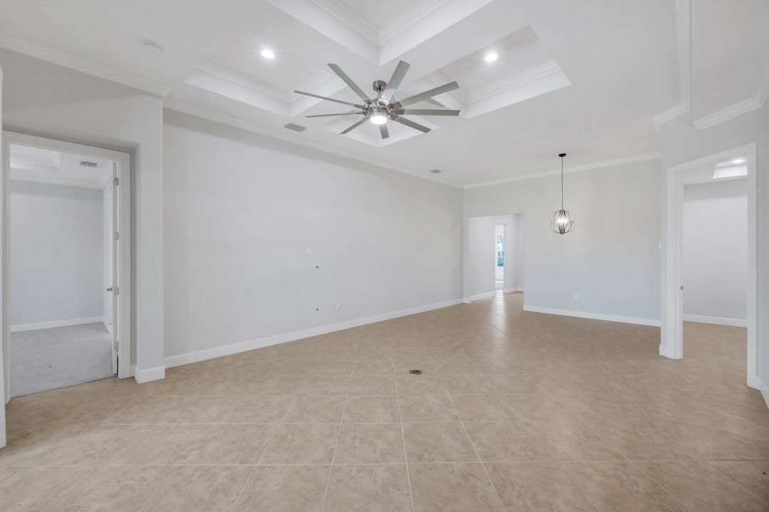 9179 Flint Ct, Naples, FL 34120