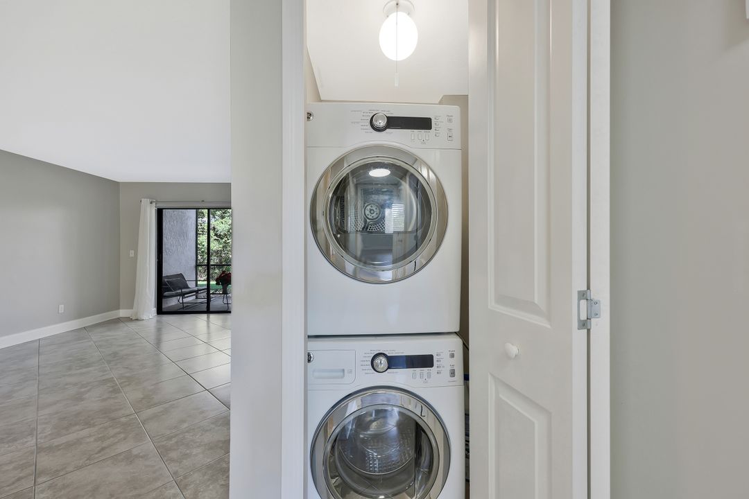 1211 Rosemary Ct #C104, Naples, FL 34103