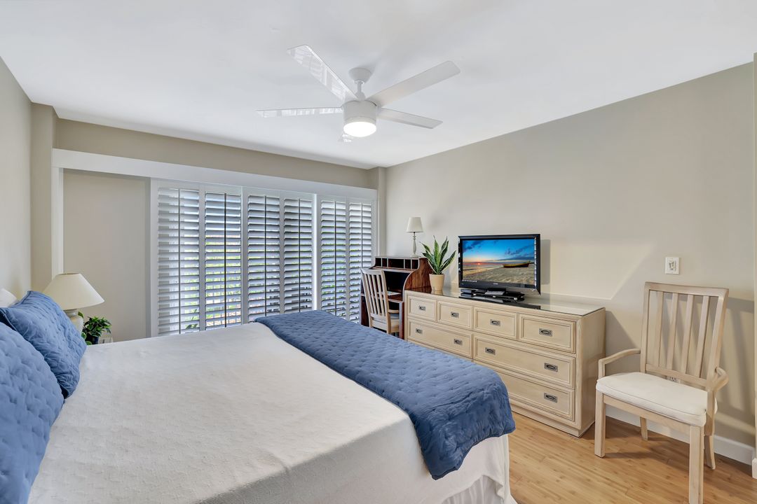 1300 Gulf Shore Blvd N #410, Naples, FL 34102
