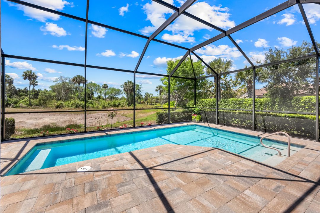 8396 Promoso Ct, Naples, FL 34114